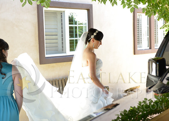 V & A Bride Prep-127
